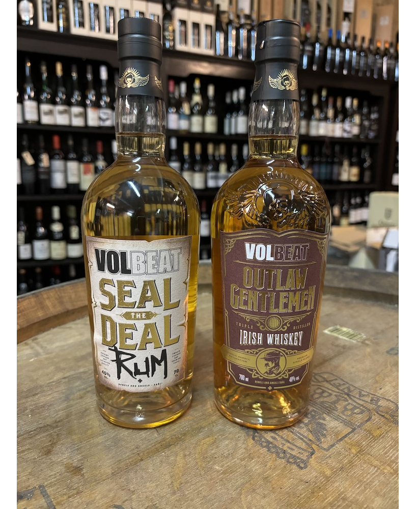 Volbeat Whisky og Rom Sæt - 2 fl. 70cl. Volbeat Whisky og Rom Sæt - 2 fl. 70cl.